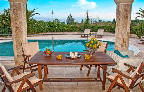 pools airbnb official site.